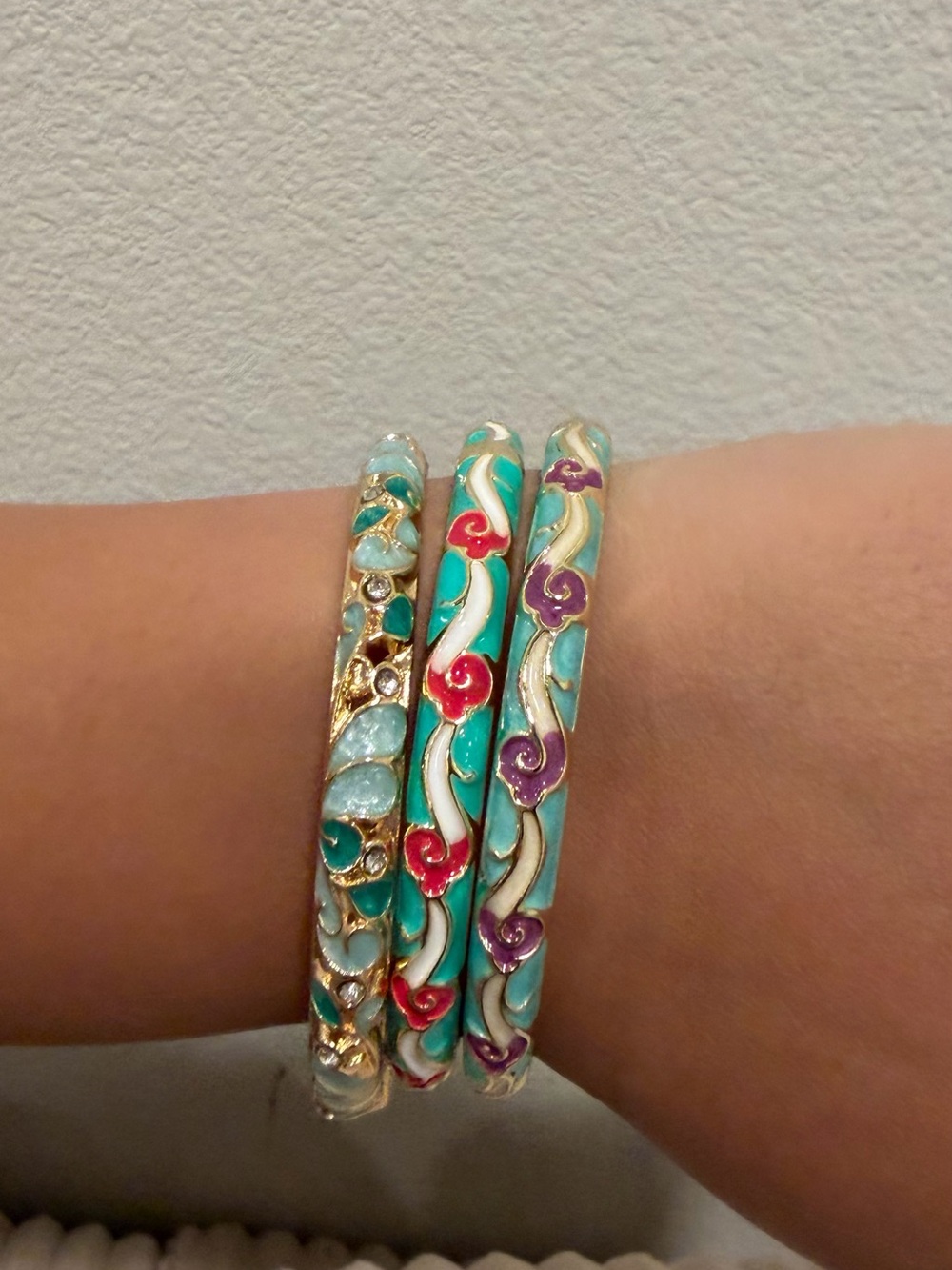 Elegant Turquoise Enamel Floral Bangle Bracelet Set - Brand